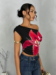 SHEIN BAE 女士紧身不对称褶皱短款上衣 - 紅色和黑色 - 查看 2