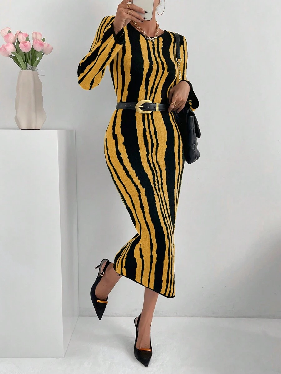 SHEIN Unity 1 件女式全身印花圆领长袖针织毛衣连衣裙(图案位置不固定) - 彩色 - 查看 1