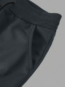 Manfinity Roghcode بنطال رياضي رجالي سميك بخصر مرن وسحاب، أحادي اللون، مناسب للخريف والشتاء - رمادي غامق - مشاهدة 5