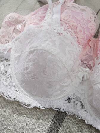 2-delars set: Elegant enfärgad spets push up-bh med bygel och sexig underkläder