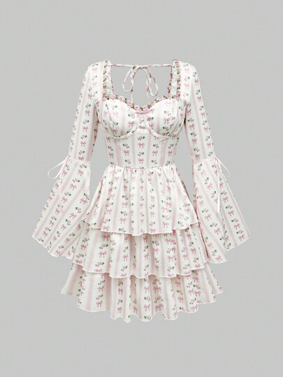 Kawaii Women's Vintage Short Ditsy Floral A-Line Dress With Sweetheart Neckline And Bell Sleeves