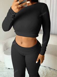 Conjunto de top minimalista de manga larga y cuello redondo de unicolor, y pantalones casuales delgados de felpa