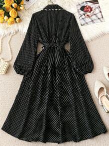 SHEIN Unity Đầm Maxi Nữ Cổ Điển In Chấm Bi Eo Thon Gọn Trang Trí Ngọc Trai Cổ Áo Sơ Mi Tay Phồng Tay Dài - màu đen - Xem 2