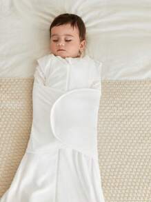 1 件新生儿柔软亲肤防惊吓双层睡袋爱心情人节