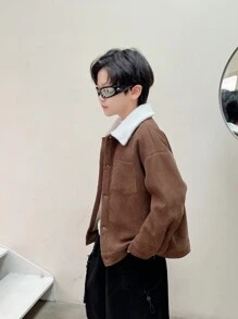 SHEIN 1 chiếc áo khoác nhung kẻ dáng rộng thoải mái và thời trang cho bé trai tuổi mới lớn, phù hợp với phong cách Bomber, Varsity, Y2K, mặc hàng ngày, đi học, du lịch, thể thao, thu/đông - màu nâu - Xem 4