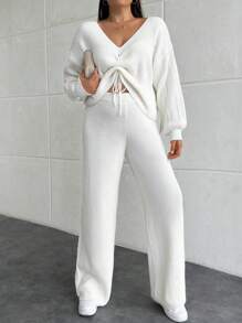 RueChic 大码 V 领上衣和时尚简约针织裤，适合冬季 - 白色 - 查看 4