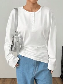 Flirla Casual Minimalist White Half-Zip Hem T-Shirt
