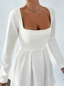 RueChic Elegant Pearl Detailed Long Sleeve Mini Dress