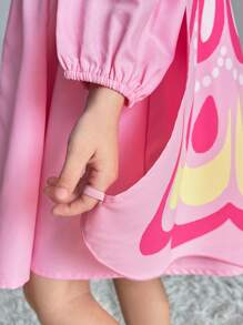 SHEIN Leap Crew Váy tay lửng hình bướm 3D màu hồng dễ thương cho mẹ và con gái, trang phục thường ngày & thường ngày, dễ thương cho khuôn viên trường, phù hợp cho mùa thu và đông, trang phục thường ngày đến trường, trang phục mẹ và con gái & chị em gái, mùa thu/đông cho mùa tựu trường - Hồng - Xem 4