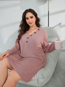 Plus Size Solid Color Casual Waffle Pattern Decorative Button Long Sleeve Nightgown - Pink - View 4