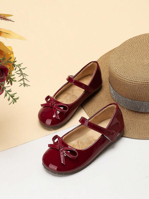 Girl's Cute Spring And Autumn Bow Decoration Princess Style Flat Shoes, Suitable For Children's Performances And Dancing Scenes