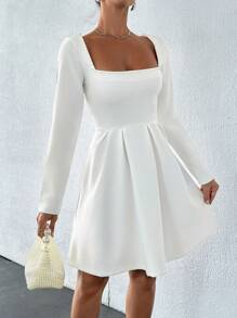 RueChic Elegant Pearl Detailed Long Sleeve Mini Dress