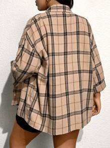 SHEIN Essnce Conjunto de 3 piezas de mujer talla grande para otoño e invierno: camisa holgada de cuadros caqui de manga larga y shorts negros con tirantes, ropa de mujer de otoño, estilo Y2K, conjuntos de atuendos, ropa deportiva, atuendos de aeropuerto