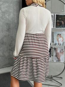 SHEIN Vestido casual de manga larga con cuello a rayas, dobladillo con volantes, para embarazadas, otoño