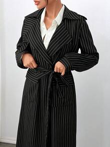 SHEIN SXY Abrigo trench de estilo callejero a rayas en blanco y negro, para otoño/invierno