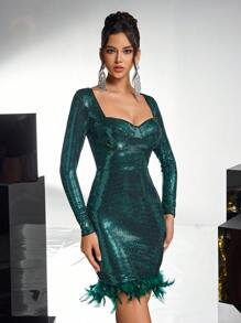 SHEIN Belle Robe de cocktail de fête élégante et somptueuse pour femmes, col en cœur, manches longues, ourlet hanches, couture, plumes, saison de retour à l'école, tenue de soirée semi-formelle, pour anniversaire, mariage, remise des diplômes, dîner, bal des finissants. Tissu maille élastique scintillant vert foncé