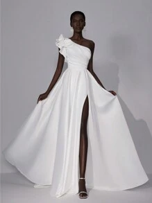 Elitara Elegant, Gorgeous, Luxurious Beige Ruffled One-Shoulder High-Low Backless Suspender Satin Gathered Slit With Large Hem Train Suitable For Wedding Events Bachelor Party Holiday Prom Wedding Dress, White Bridal Dress