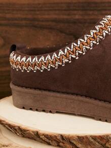 Mini mi 畅销儿童巧克力色拖鞋木屐，带编织领口 - 超级舒适、甜美、百搭、温馨，非常适合全天休闲 - 巧克力棕 - 查看 5