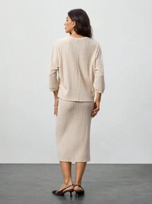 SHEIN Tall Casual Women's Batwing Sleeve Ribbed Crop Top And Skirt Set, 2pcs - Khaki - View 3