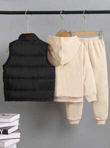 SHEIN 年轻男孩 3 件套：休闲运动保暖背心、长袖连帽衫和长裤，适合日常生活、学校、运动和户外活动、秋冬季 - 卡其色 - 查看 2