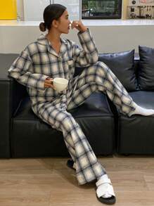 Livesso Women Distressed Collar Long Sleeve Plaid Print Loose Pajama Set