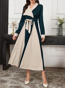 Mulvari Sukienka damska asymetryczna z długim rękawem i patchworkiem