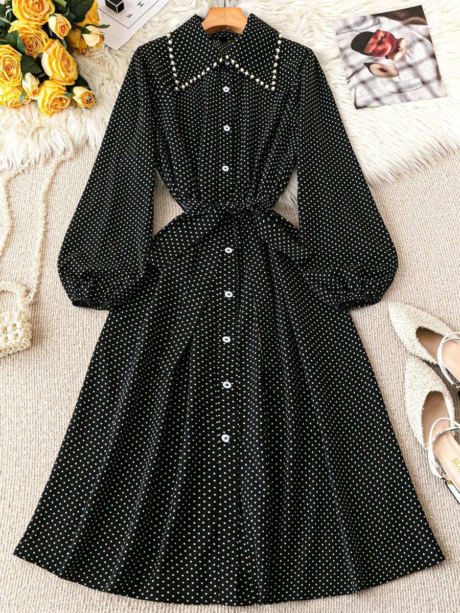 SHEIN Unity Đầm Maxi Nữ Cổ Điển In Chấm Bi Eo Thon Gọn Trang Trí Ngọc Trai Cổ Áo Sơ Mi Tay Phồng Tay Dài - màu đen - Xem 1