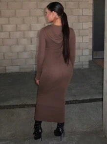 Denimoi Kleid mit Reißverschluss, Ärmel und Rippenmuster Detail - Braun - Übersicht 3
