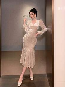 DAZY 女士天鹅绒 V 领收腰拼接鱼尾连衣裙，优雅派对晚礼服，中长款，秋冬舞会礼服