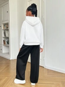 SHEIN 青少年女孩连帽衫，带有卡通熊和字母图形印花羊毛内衬宽松长袖运动衫和阔腿运动裤休闲 2 件套，街头服饰，适合日常穿着，休闲场合 - 黑與白 - 查看 2