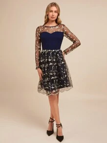 SHEIN Clasi Vestido feminino elegante bordado patchwork transparente manga comprida gola coração linha a midi malha - Multicolorido - Ver 6