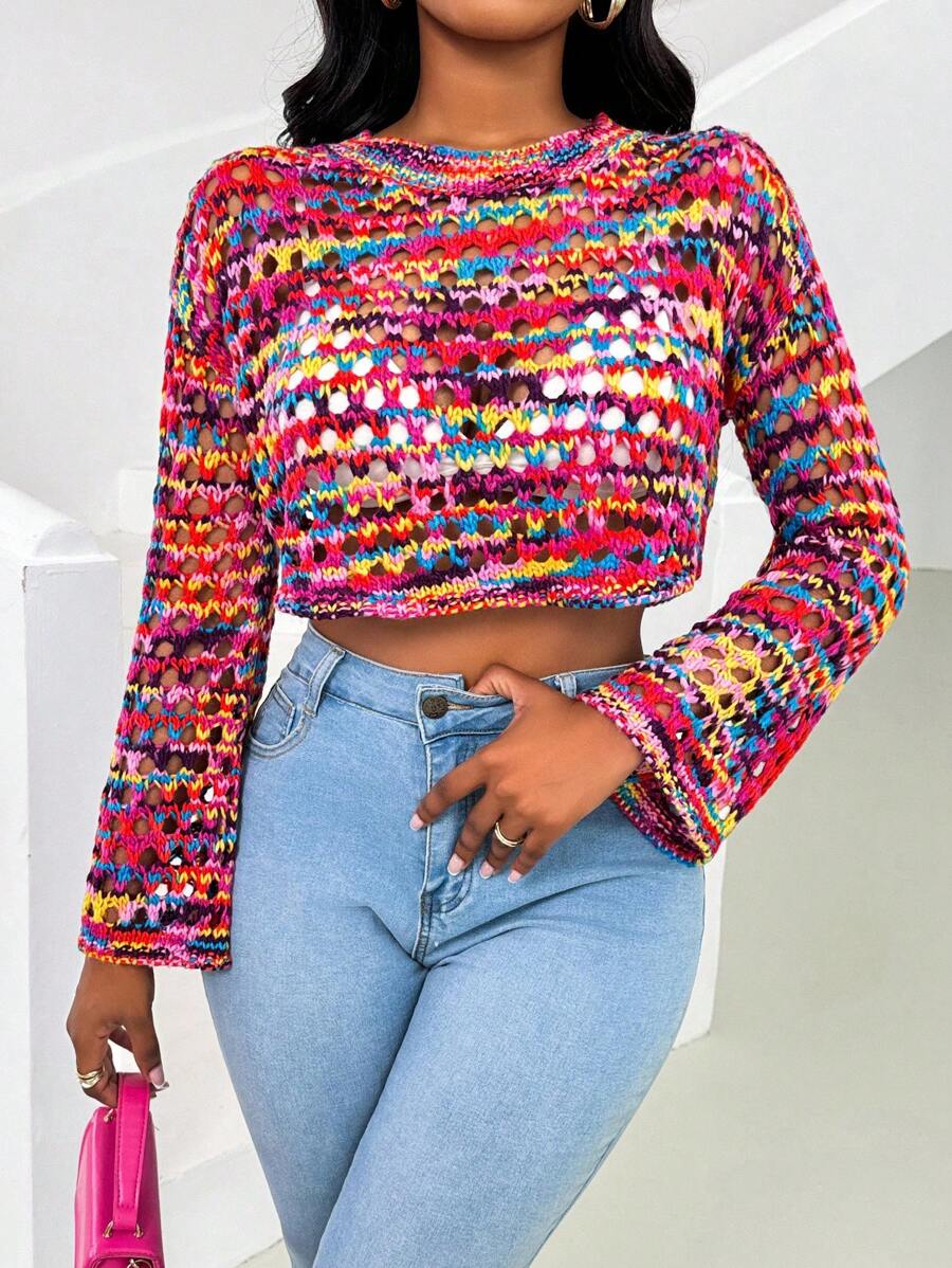 Chiquease 休闲日常纯色镂空圆领短款喇叭袖毛衣，秋冬