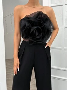 RueChic Vrouwen 3D Floral Decor Tube Top met rits op de rug en effen broekset