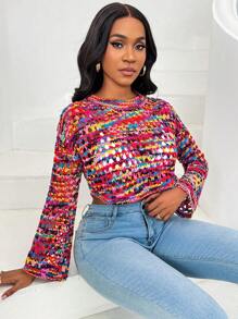 Chiquease 休闲日常纯色镂空圆领短款喇叭袖毛衣，秋冬