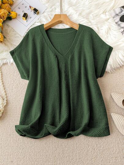 GlowEve CURVE Plus Size V-Neck Solid Color Batwing Sleeve Casual Knit Top, Autumn