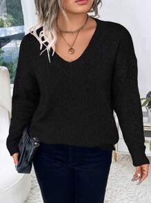 大码纯色 V 领长袖简约套头毛衣，休闲日常穿着，适合冬季
