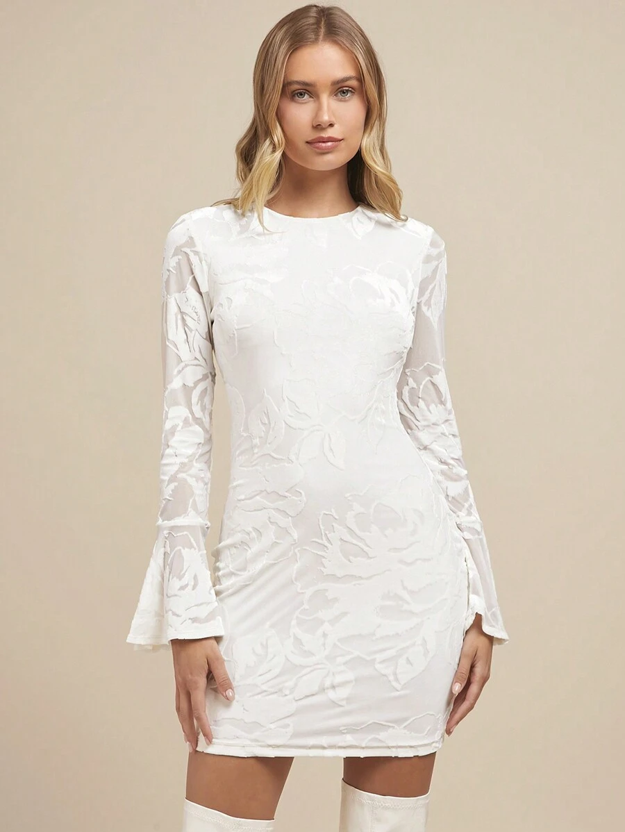 SHEIN Clasi 女士优雅白色烧花纹理修身喇叭袖迷你连衣裙 - 白色 - 查看 1