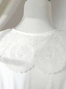 Tween Girl White Blouse With Embroidered Lace Puff Sleeve - White - View 6