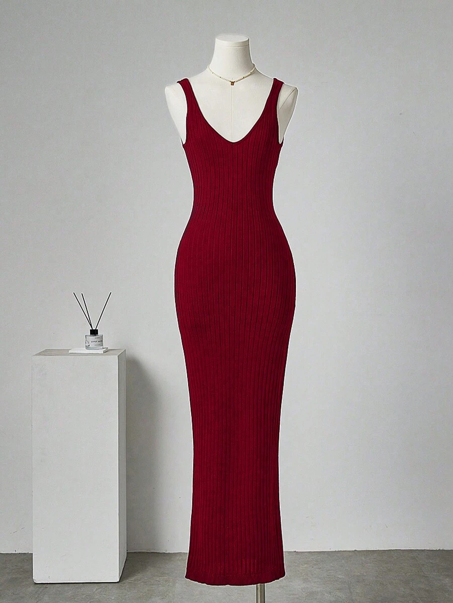 SHEIN Unity 女士 V 领露背无袖修身优雅毛衣连衣裙新年服装 - 紅色 - 查看 1