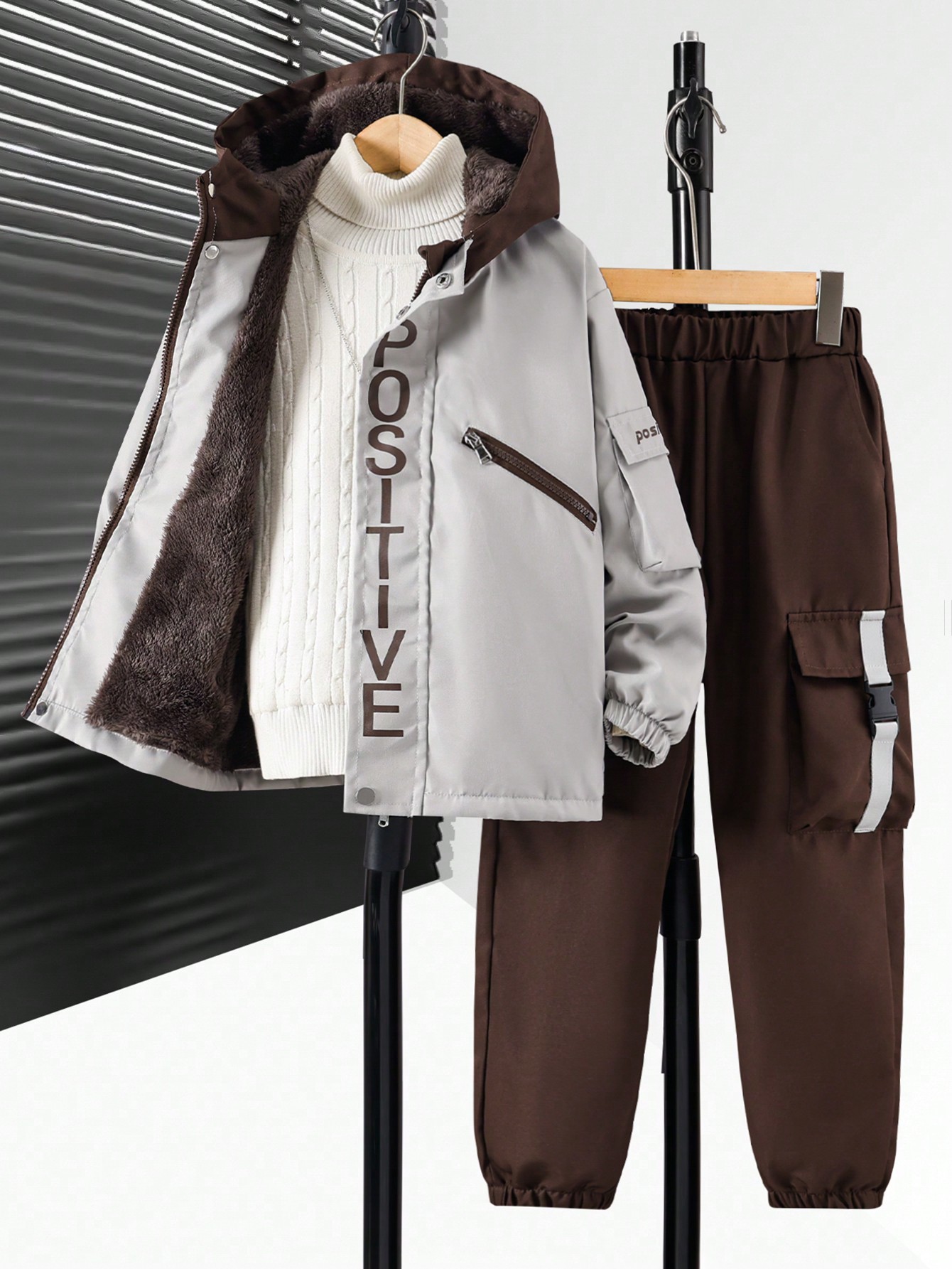 مجموعة ملابس للأولاد المراهقين للاستخدام الخارجي و...