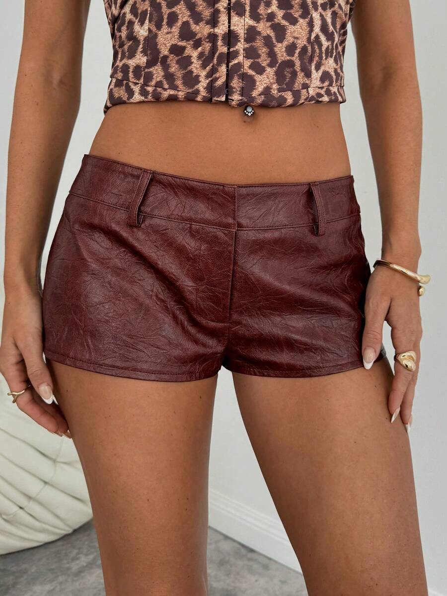 Aloruh Women's Sexy And Fashionable Retro Pattern PU Super Low Waist