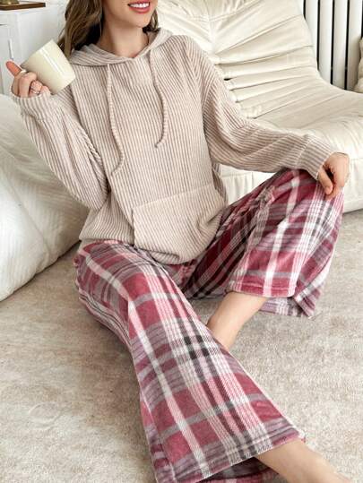 两件套女士纯色连帽宽松上衣和格子阔腿毛绒裤蓬松睡衣套装，家居服，秋冬服装，舒适套装
