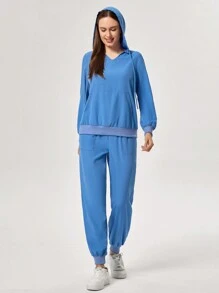 TaskEZ Conjunto de uniforme de pijama médico con parte superior de manga larga con capucha con cordón y pantalones con bolsillos