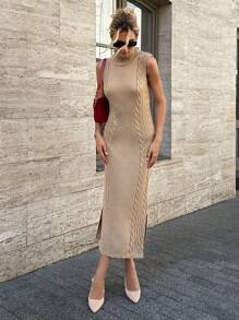 BEŻOWA SUKIENKA SWETEROWA Z GOLFEM