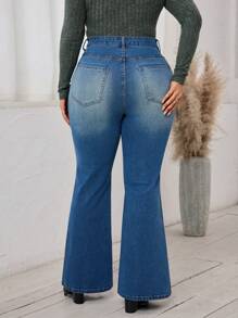 SHEIN LUNE Plus Size Front Button Pocket Flared Leg Elegant Jeans - Medium Wash - View 2