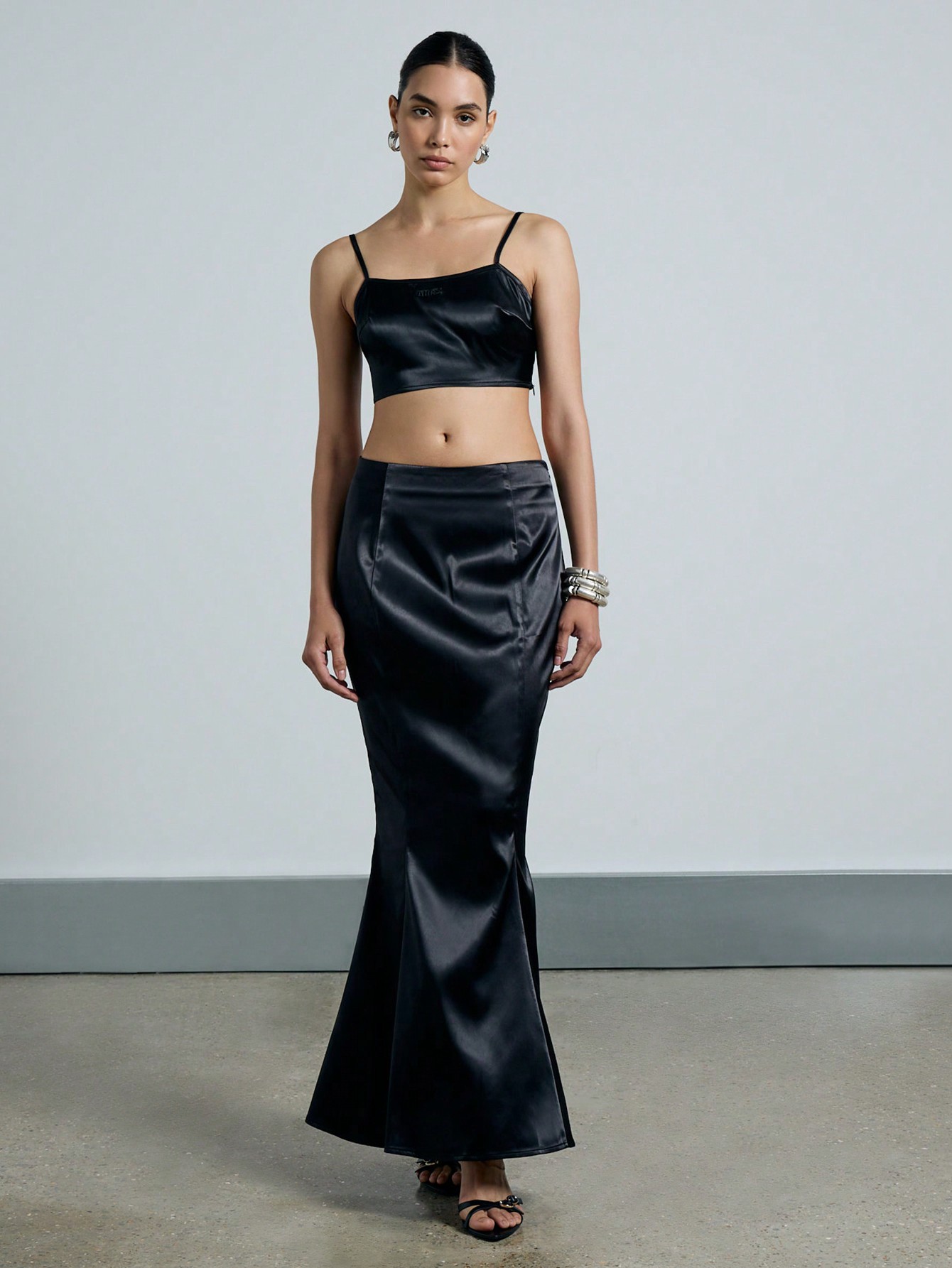 Tail Rhem AiiRZ Satin Spaghetti Strap Crop Top With Fitted Fish Tail Hem Maxi ...