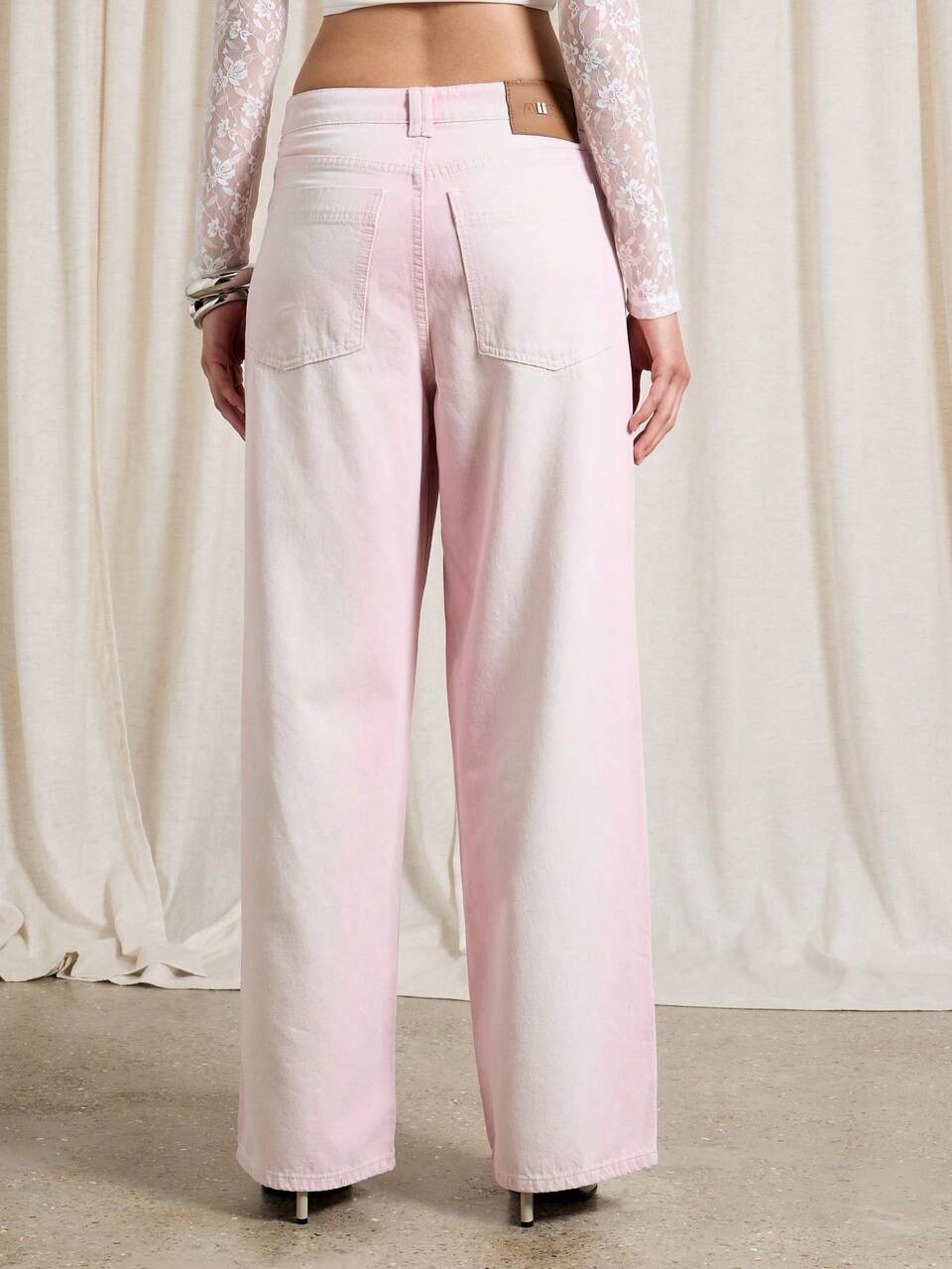 AiiRZ Washed Loose Mid-Rise Baggy Jeans