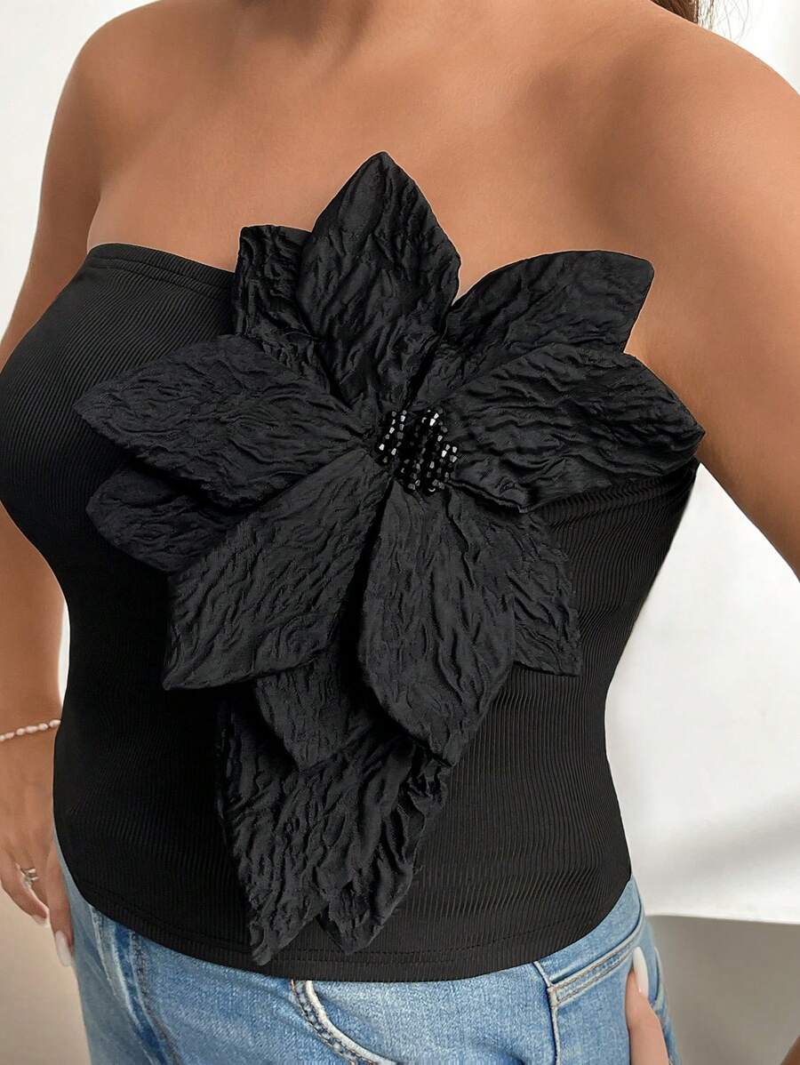 SHEIN Privé 大码女式优雅 3D 花卉装饰修身抹胸 - 黑色 - 查看 1