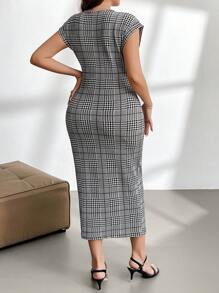 Firerie Plus Houndstooth Print Batwing Sleeve Dress - Black and White - View 2