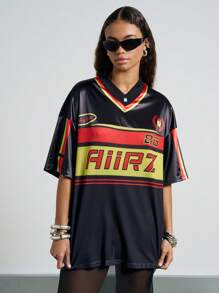 AiiRZ Oversized T-Shirt mit V-Ausschnitt und Logo Detail